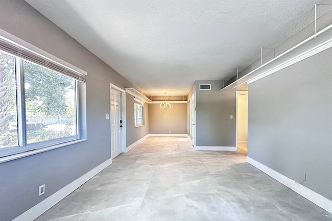 4900 NW 10th Avenue