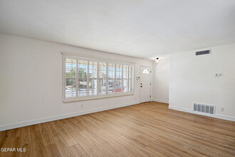 7089 Luz De Espejo Dr in El Paso, TX - Building Photo - Building Photo