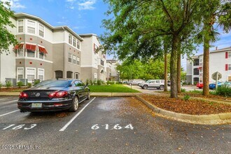 3591 Kernan Blvd S in Jacksonville, FL - Building Photo - Building Photo