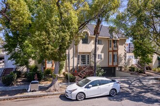 612 N Columbus Ave in Glendale, CA - Building Photo - Building Photo