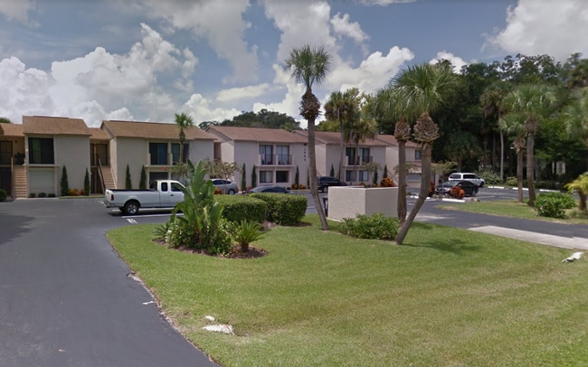 property at 1224 S Palmetto Ave
