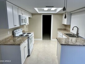 4009 W Navajo Dr in Phoenix, AZ - Building Photo