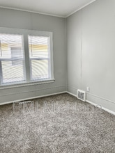 1122 College St in South Bend, IN - Building Photo - Building Photo