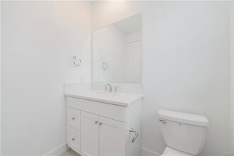 478 lobata in Irvine, CA - Building Photo - Building Photo