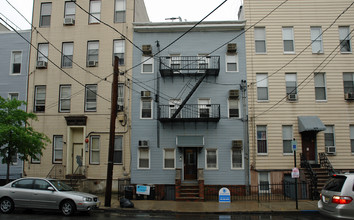 307 Monroe St in Hoboken, NJ - Building Photo - Building Photo