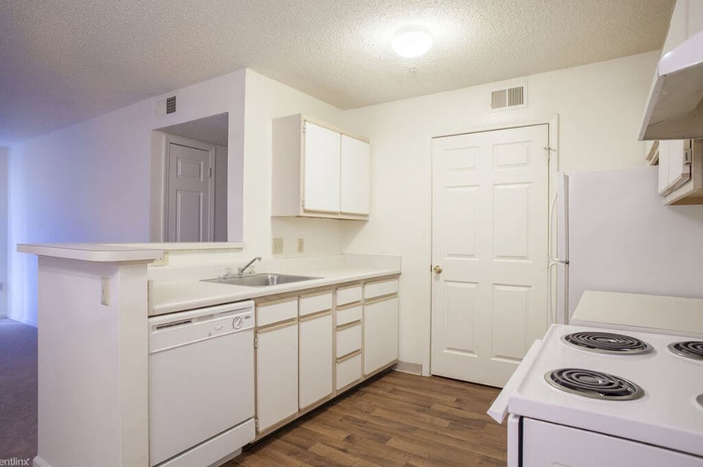 Landings & Villas of Hickory Apartments in Hickory, NC