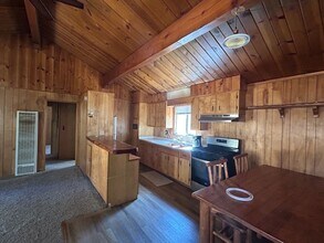 43115 Moonridge Rd in Big Bear Lake, CA - Building Photo - Building Photo