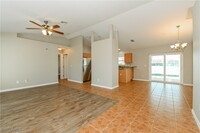 600 SW 18th Terrace in Cape Coral, FL - Foto de edificio - Building Photo