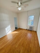 420 Littleworth Ln, Unit L137 in Sea Cliff, NY - Building Photo - Building Photo