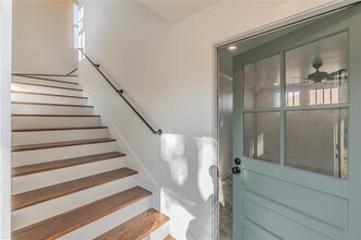 722 W Oak St in Denton, TX - Building Photo - Building Photo