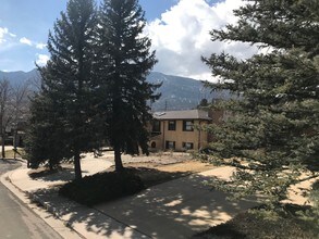 155 Clubridge Pl in Colorado Springs, CO - Building Photo - Building Photo