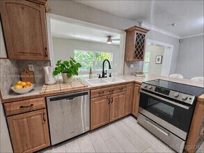 7509 Arthur St in Hollywood, FL - Building Photo - Building Photo