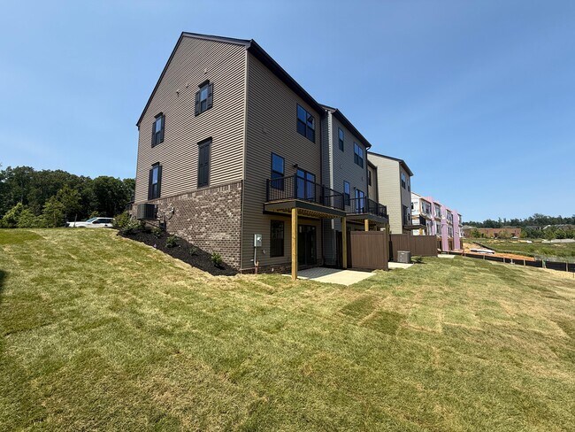 1101 Arborway Ln in Midlothian, VA - Building Photo - Building Photo