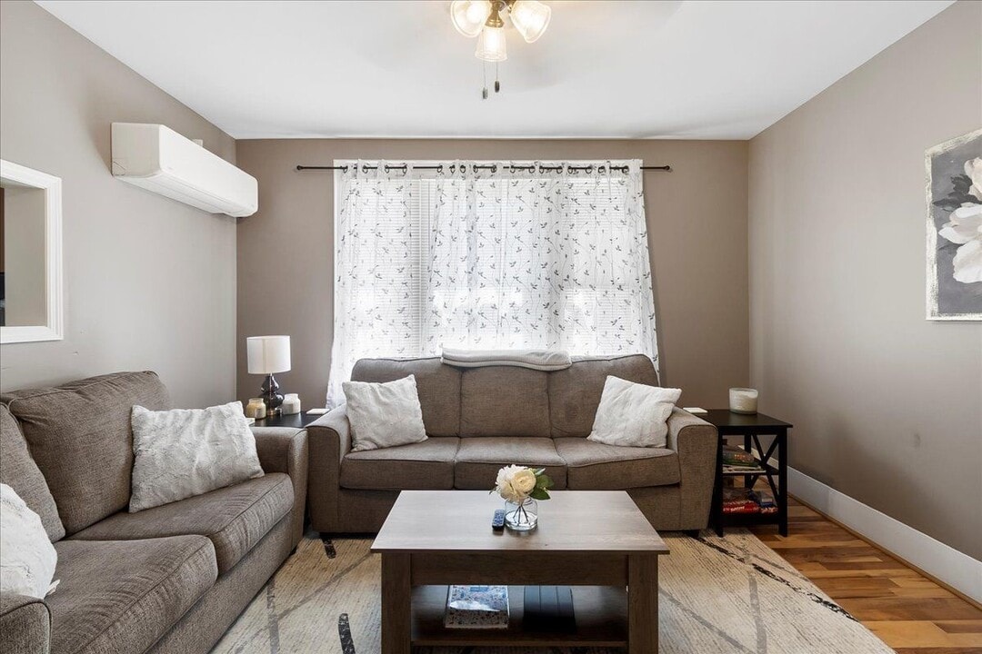 39 2nd St in South Glens Falls, NY - Building Photo