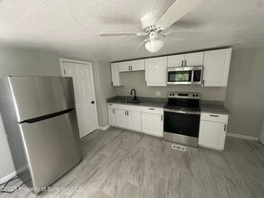 637 Lee St in Plymouth, PA - Building Photo - Building Photo