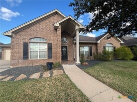 309 Auburn Hill in Victoria, TX - Building Photo