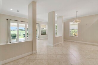 1215 Gator Trail in West Palm Beach, FL - Building Photo - Building Photo
