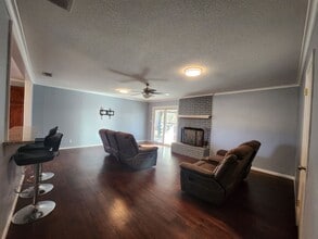 5909 Oak Flat Ave in Texarkana, TX - Building Photo - Building Photo