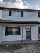 330 Avenue G SE, Unit Apartment in Winter Haven, FL - Building Photo