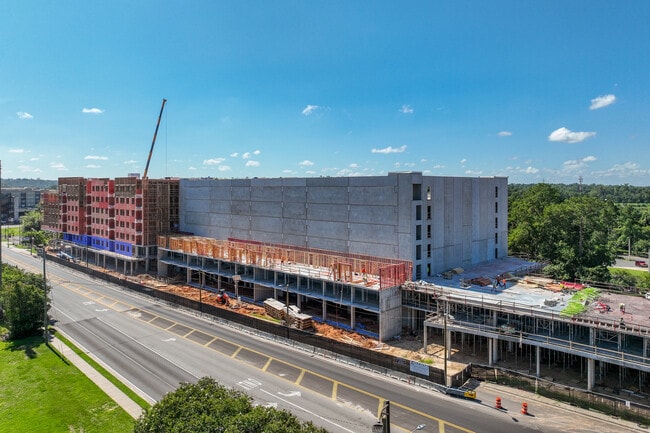 Perla at the Enclave in Tallahassee, FL - Building Photo - Building Photo