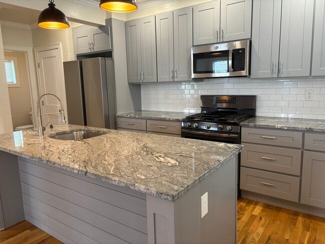 96 Willis Ave in Medford, MA - Building Photo - Building Photo