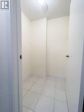 590 N Service Rd in Hamilton, ON - Building Photo - Building Photo