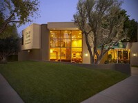 Concord Square Apartments in Reseda, CA - Foto de edificio - Building Photo