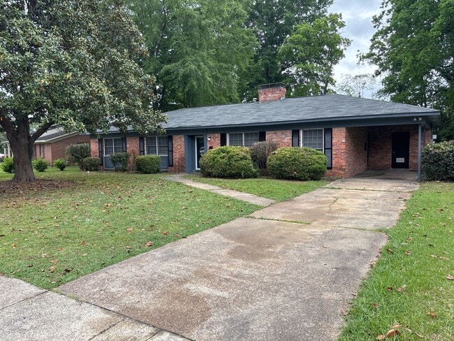 2724 Forsyth Ln