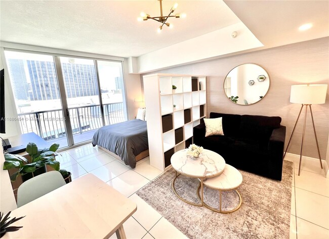 property at 1750 N Bayshore Dr