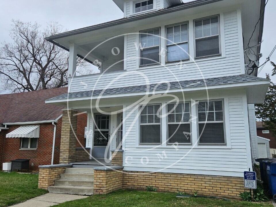 3826 Revere Dr in Toledo, OH - Building Photo