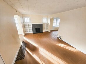 17 W Woodsdale Ave in Akron, OH - Building Photo - Building Photo