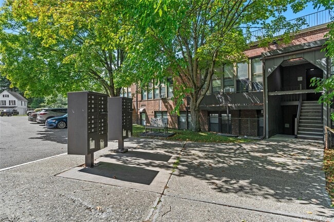 property at 60 Kensico Rd