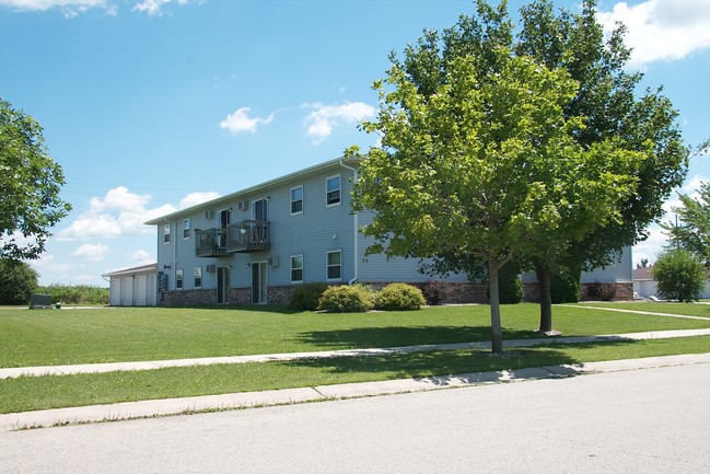 Rubina Apartments in Fond du Lac, WI - Building Photo - Building Photo