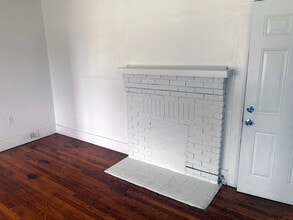 1333 Laurel St, Unit 1331 in Baton Rouge, LA - Building Photo - Building Photo