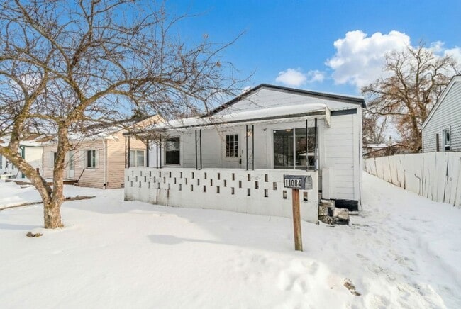 11084 Cadillac Ave in Warren, MI - Building Photo - Building Photo