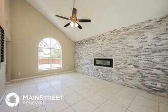 6818 Still Lake Dr in San Antonio, TX - Building Photo - Building Photo