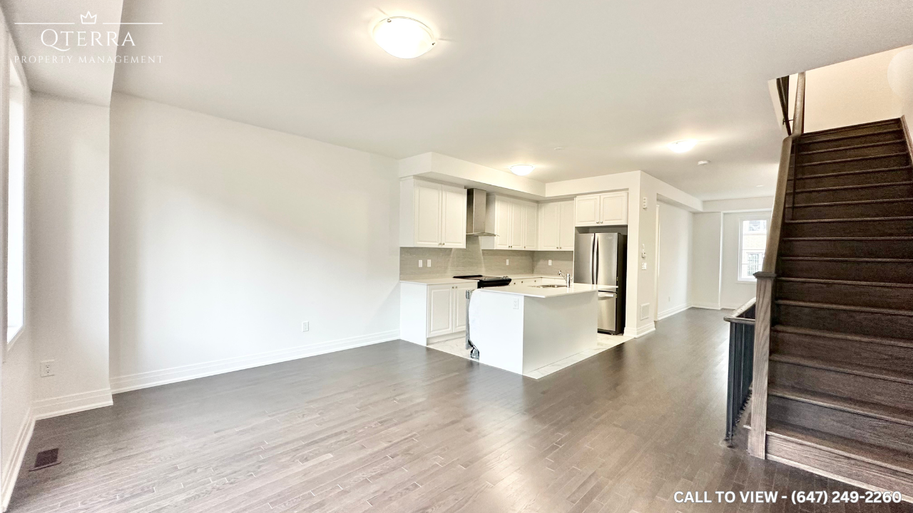18 Nautical Way in Whitby, ON - Building Photo