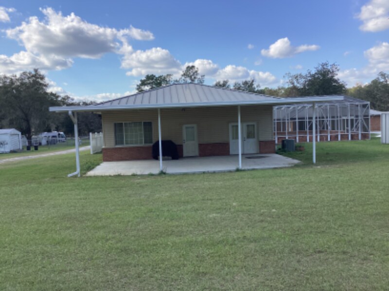 3927 SW 89th Ave in Ocala, FL - Foto de edificio