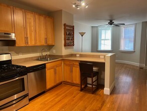 8 Alvah Kittredge Park in Boston, MA - Building Photo - Building Photo