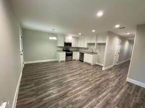 411 S Fannin Ave in Denison, TX - Building Photo - Building Photo