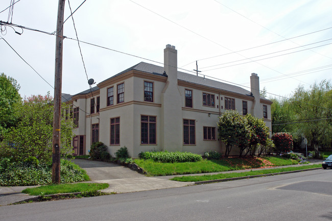 1409 NE Hancock St in Portland, OR - Building Photo - Building Photo