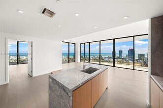 500 Alton Rd in Miami Beach, FL - Building Photo - Building Photo