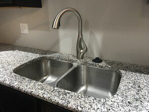 868 1/2 S Main St in Findlay, OH - Building Photo - Building Photo