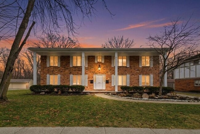 4054 Stonehenge Dr, Unit 1