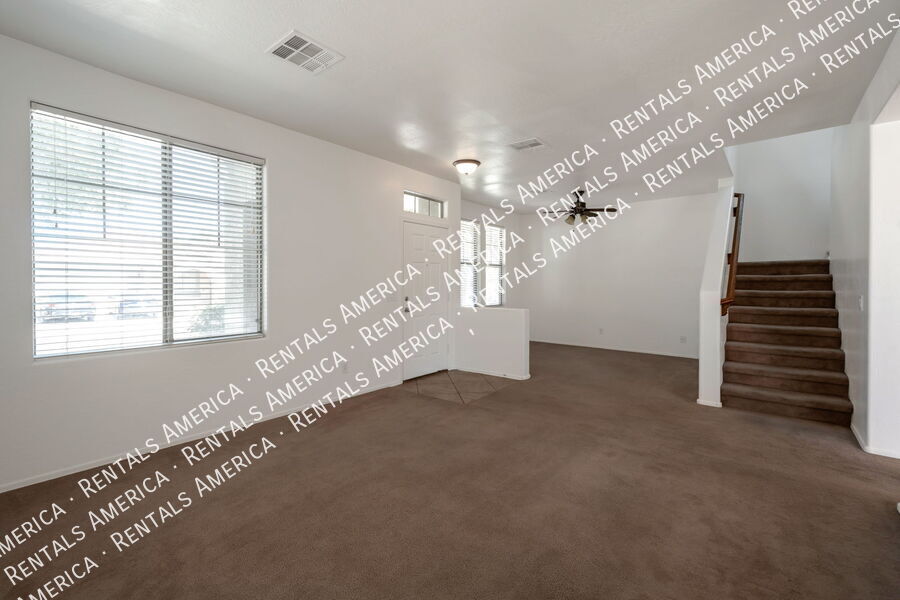 2715 S Cupertino Dr in Gilbert, AZ - Building Photo