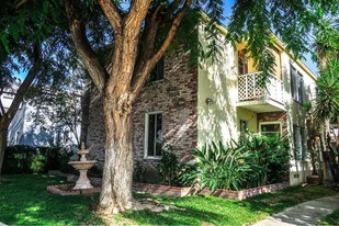 1832 Scott Rd, Unit 1832 in Burbank, CA - Building Photo