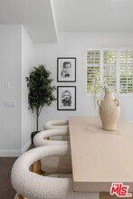 10523 Selkirk Ln in Los Angeles, CA - Building Photo - Building Photo
