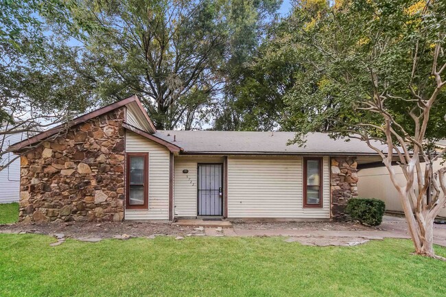 property at 5722 Ballenmoor Dr