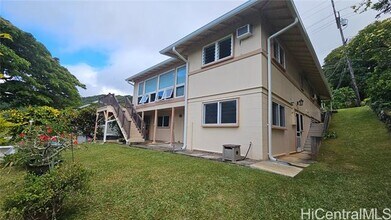 47-337 Iuiu St in Kaneohe, HI - Building Photo - Building Photo