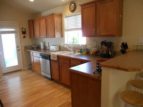 482 NW Sandpiper Ave in Mountain Home, ID - Foto de edificio - Building Photo